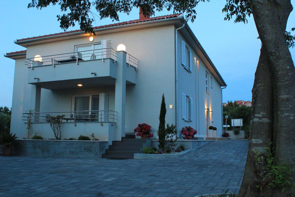 Apartments Villa Mantinela Malinska Eksteriør billede