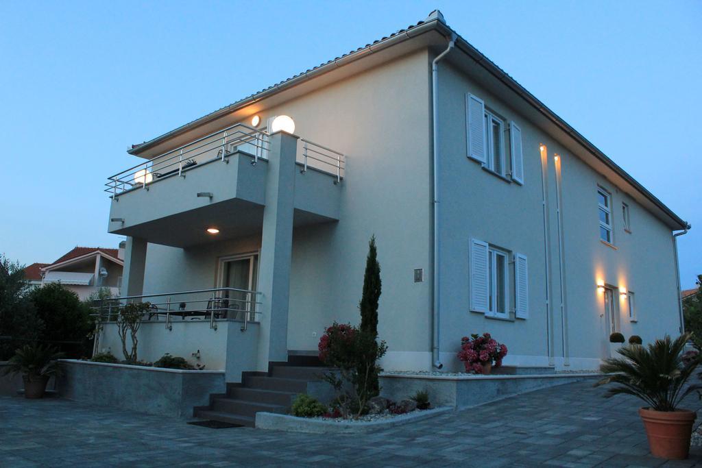 Apartments Villa Mantinela Malinska Eksteriør billede