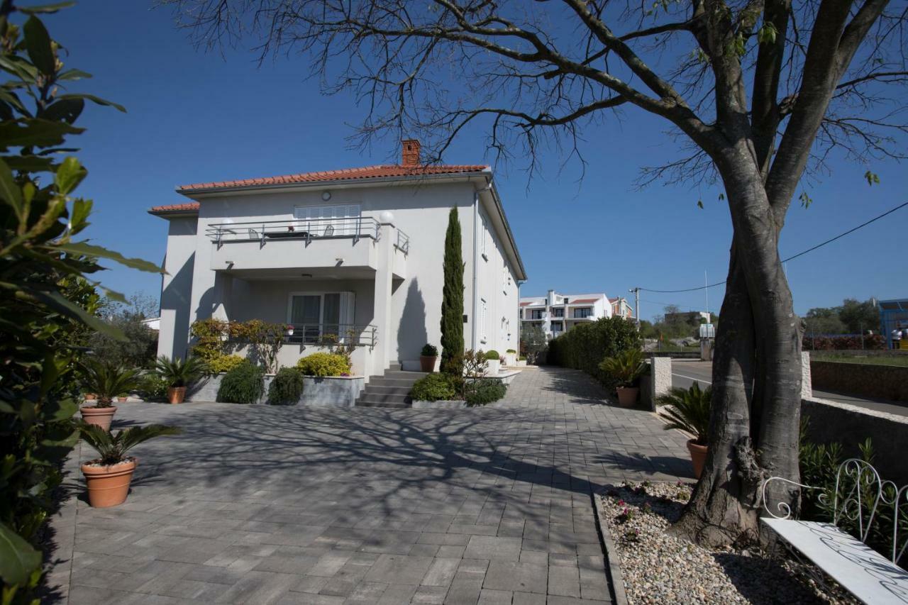 Apartments Villa Mantinela Malinska Eksteriør billede